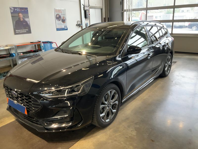Ford Focus 1.0 EcoBoost Mild-Hybrid ST-Line 2023 – снимка 1