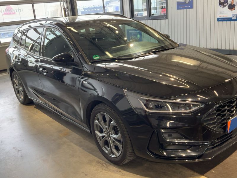 Ford Focus 1.0 EcoBoost Mild-Hybrid ST-Line 2023 – снимка 12