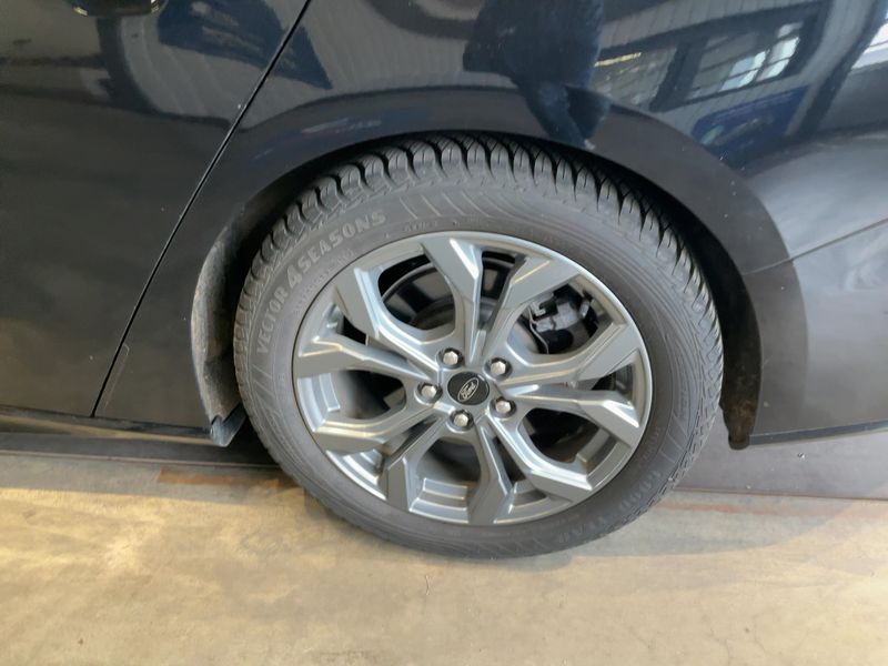 Ford Focus 1.0 EcoBoost Mild-Hybrid ST-Line 2023 – снимка 5