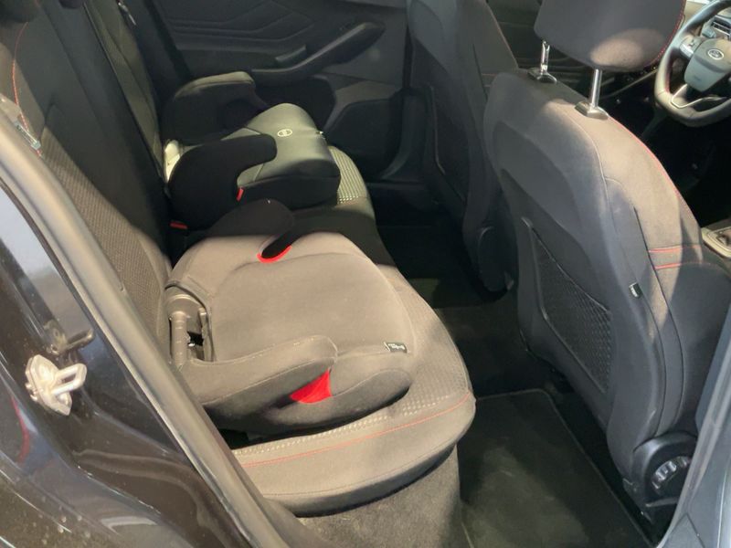 Ford Focus 1.0 EcoBoost Mild-Hybrid ST-Line 2023 – снимка 20