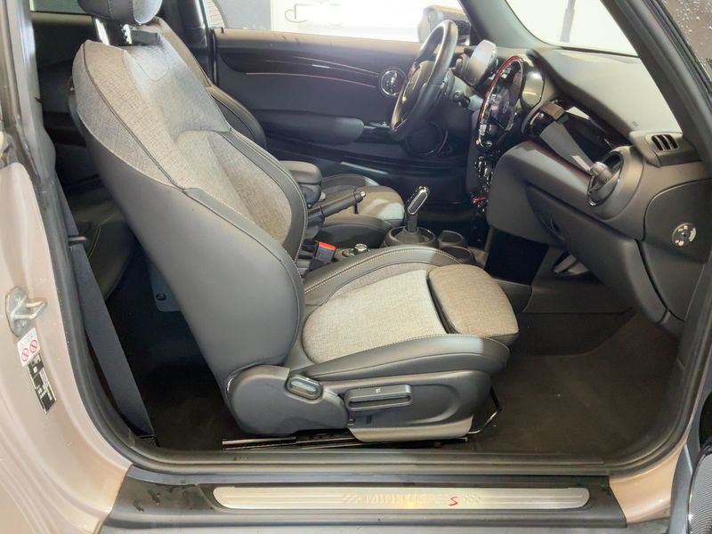 MINI Cooper S Classic Trim 2022 – снимка 17