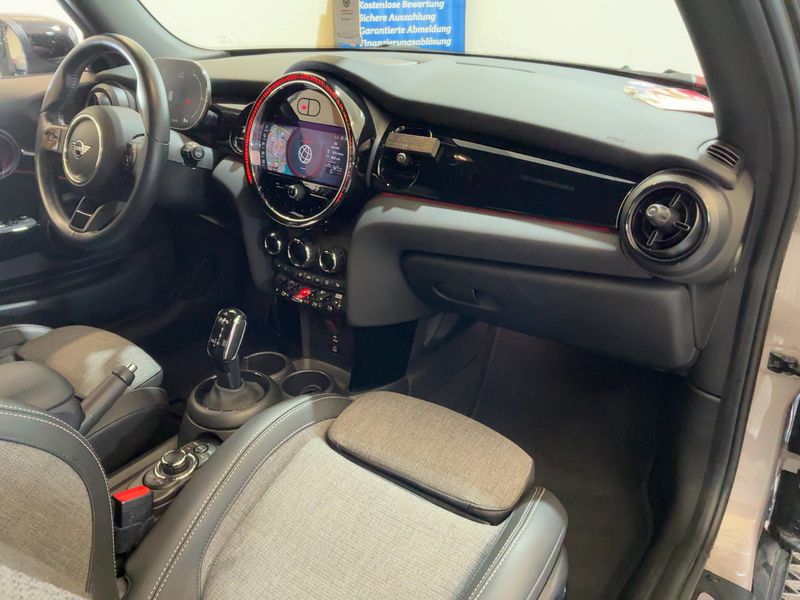 MINI Cooper S Classic Trim 2022 – снимка 18