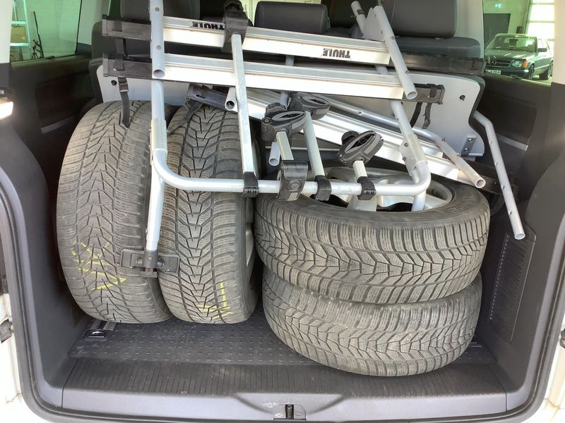 Volkswagen T5 Multivan 2.0 TDI Edition 25 2011 – снимка 16