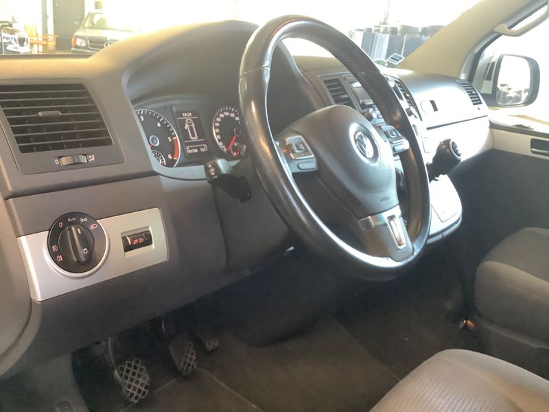 Volkswagen T5 Multivan 2.0 TDI Edition 25 2011 – снимка 28