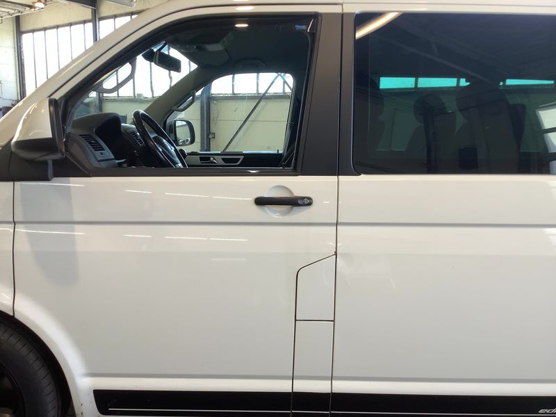 Volkswagen T5 Multivan 2.0 TDI Edition 25 2011 – снимка 4