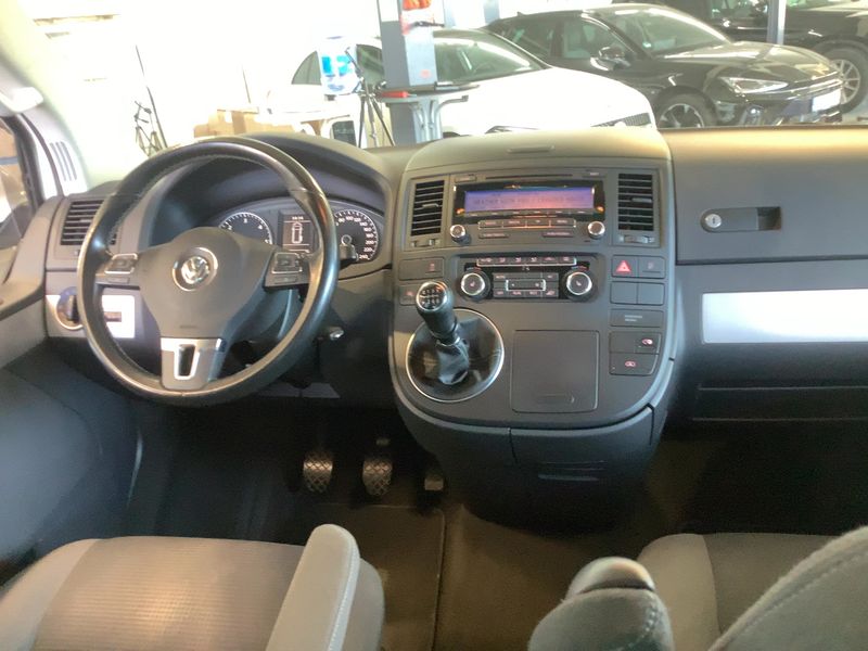 Volkswagen T5 Multivan 2.0 TDI Edition 25 2011 – снимка 18