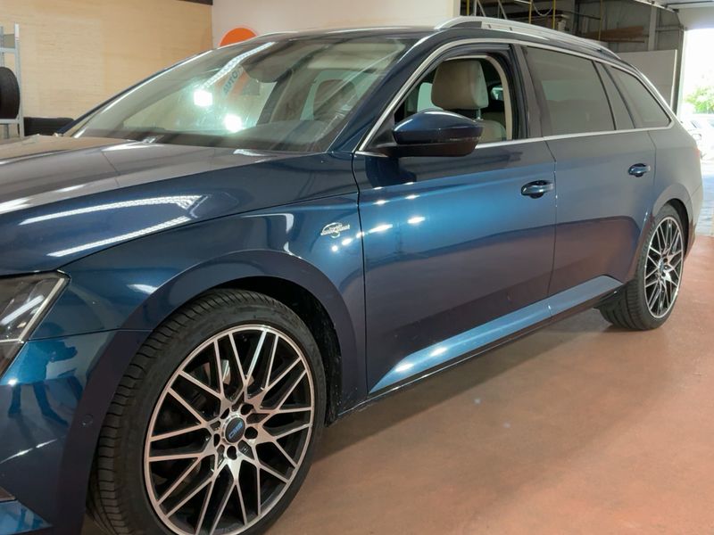 Skoda Superb 2.0 TDI Laurin & Klement 4x4 2019 – снимка 2