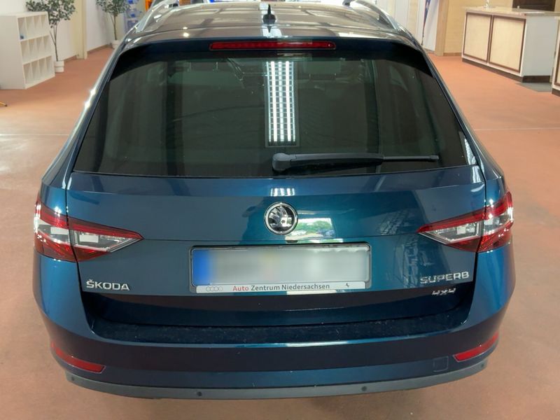 Skoda Superb 2.0 TDI Laurin & Klement 4x4 2019 – снимка 7