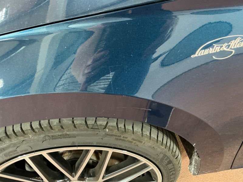 Skoda Superb 2.0 TDI Laurin & Klement 4x4 2019 – снимка 25