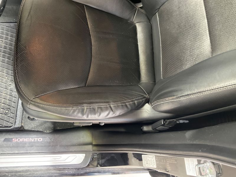 Kia Sorento 2.2 CRDi Spirit 4WD 2012 – снимка 32