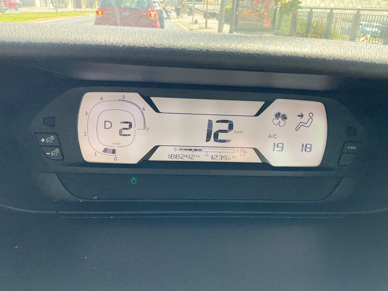 Citroen C4 Grand Picasso 2.0 Blue-HDi Business Class 2015 – снимка 18