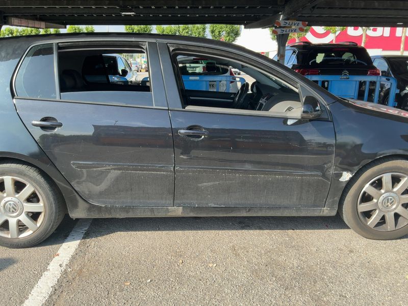 Volkswagen Golf V 2.0 TDI Sportline 2004 – снимка 7