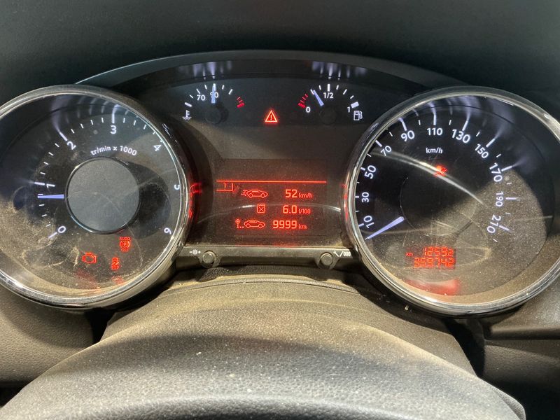 Peugeot 3008 1.6 HDi Premium Pack 2011 – снимка 4