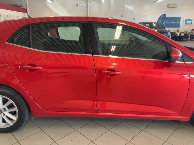 Renault Megane 1.2 TCe Energy Intens 2017 – снимка 10
