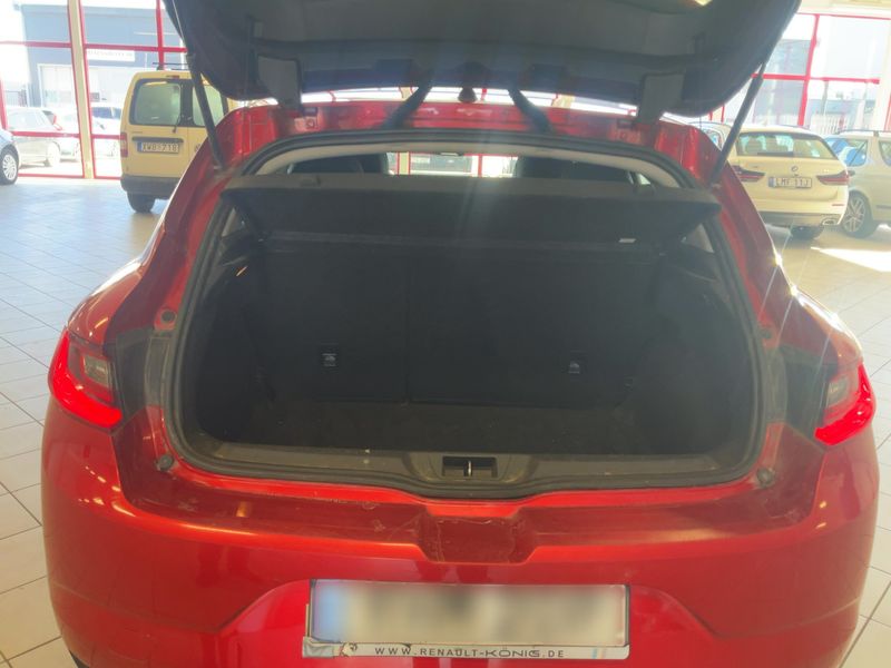Renault Megane 1.2 TCe Energy Intens 2017 – снимка 15