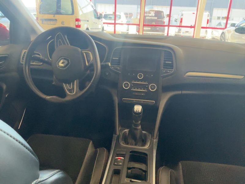 Renault Megane 1.2 TCe Energy Intens 2017 – снимка 17