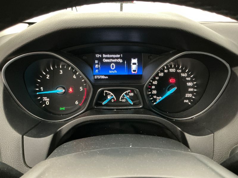 Ford Focus 1.5 TDCi Titanium 2015 – снимка 4