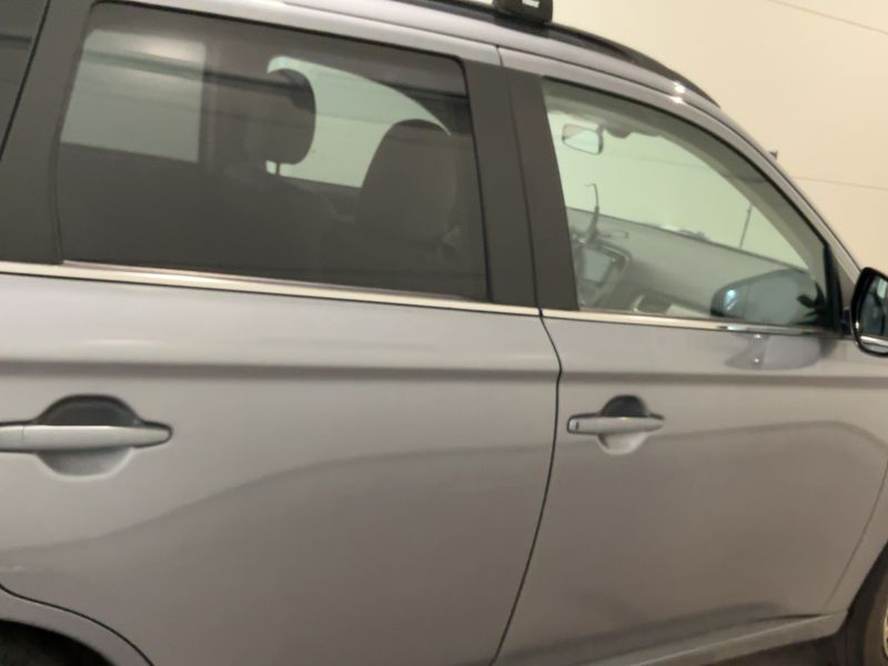 Mitsubishi Outlander 2.0 PHEV PHEV Basis 4WD 2014 – снимка 10