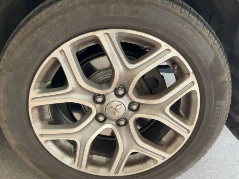 Mitsubishi Outlander 2.0 PHEV PHEV Basis 4WD 2014 – снимка 5