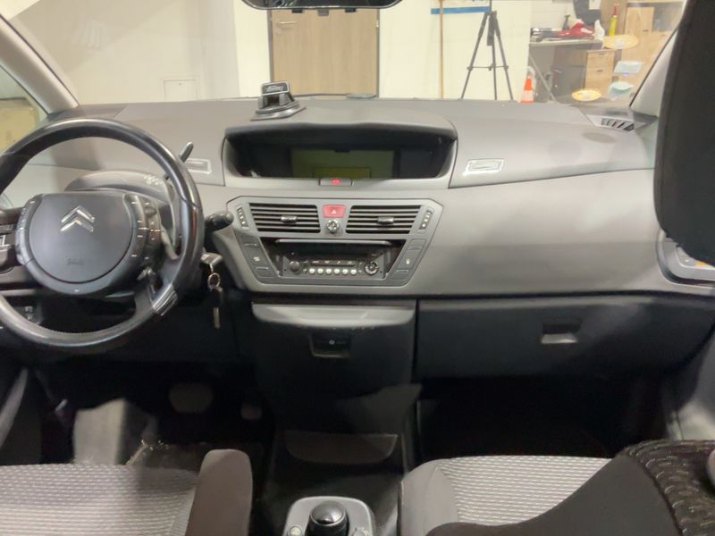 Citroen C4 Grand Picasso 2.0 HDi Confort 2010 – снимка 17