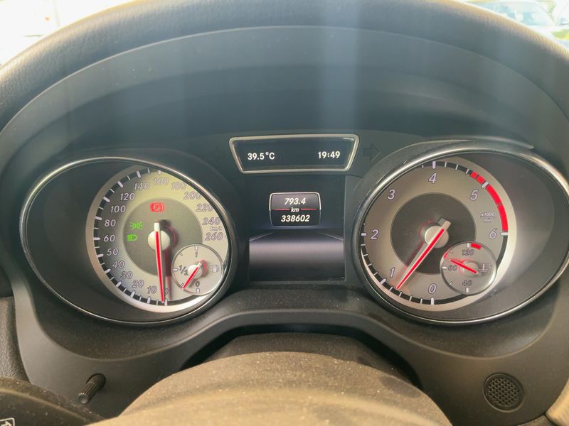 Mercedes-Benz CLA-Klasse CLA 200 d Urban 2016 – снимка 18