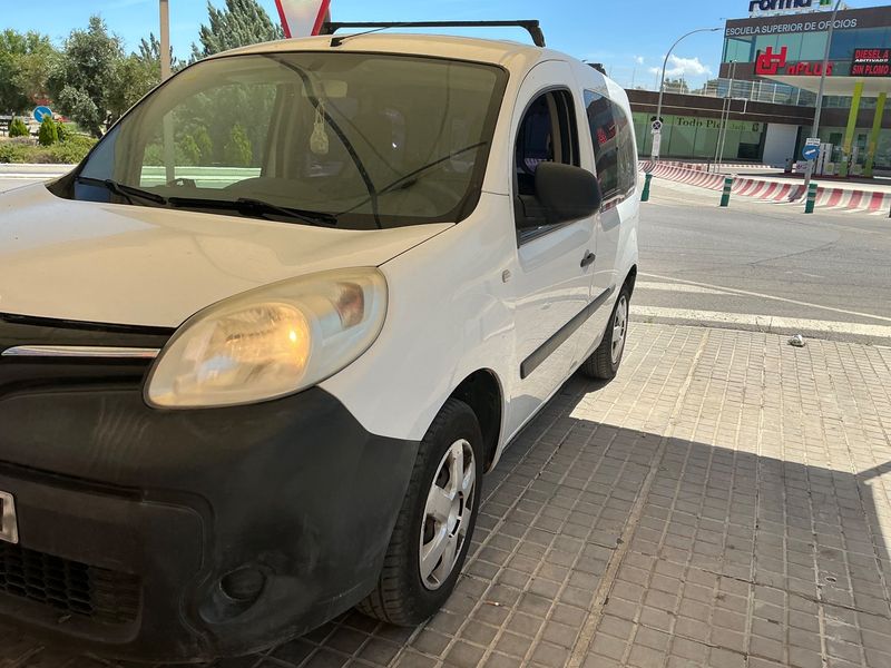 Renault Kangoo 1.5 dCi Profesional 2015 – снимка 2