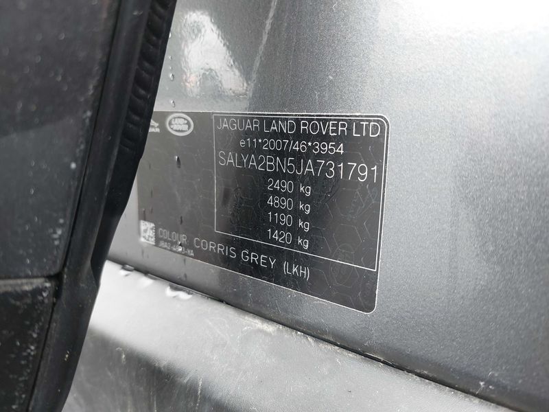 Land Rover Range Rover Velar 2.0 Diesel S 2018 – снимка 19