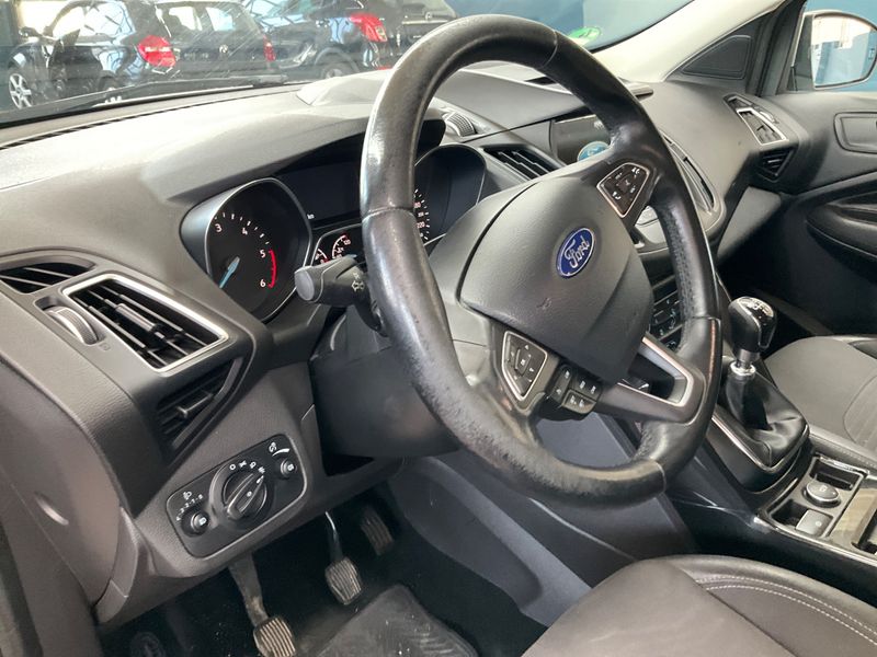 Ford Kuga 2.0 TDCi Titanium 2017 – снимка 27
