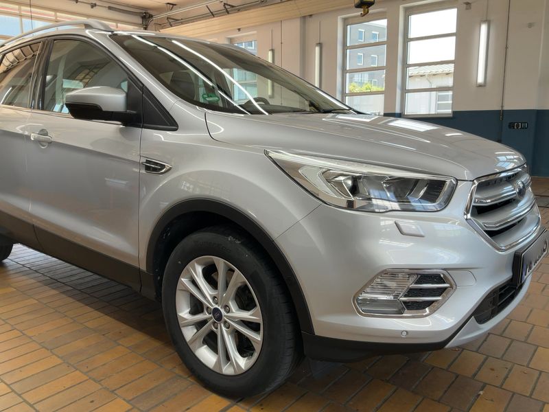Ford Kuga 2.0 TDCi Titanium 2017 – снимка 12