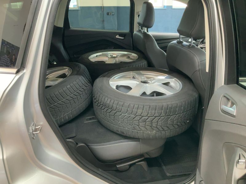 Ford Kuga 2.0 TDCi Titanium 2017 – снимка 20