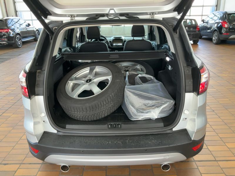 Ford Kuga 2.0 TDCi Titanium 2017 – снимка 16