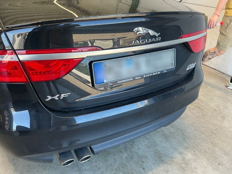 Jaguar XF 20d R-Sport AWD 2017 – снимка 24