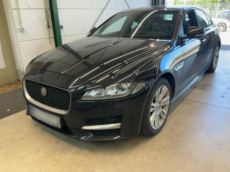 Jaguar XF 20d R-Sport AWD 2017 – снимка 1