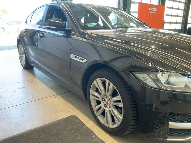 Jaguar XF 20d R-Sport AWD 2017 – снимка 12