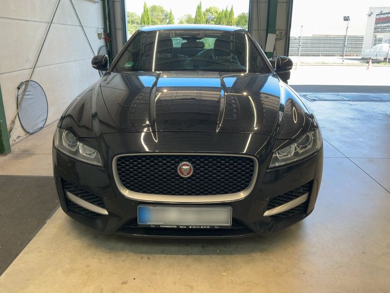 Jaguar XF 20d R-Sport AWD 2017 – снимка 14