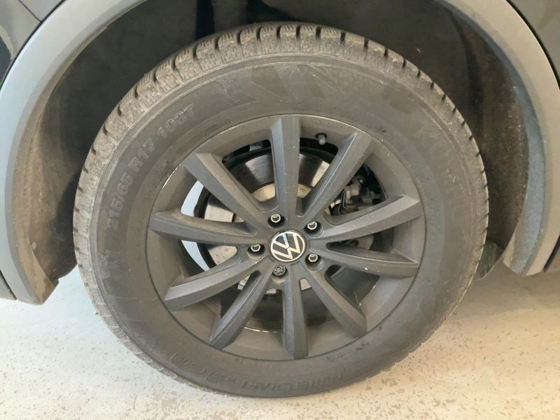 Volkswagen Tiguan 2.0 TDI R-Line 4Motion 2021 – снимка 9