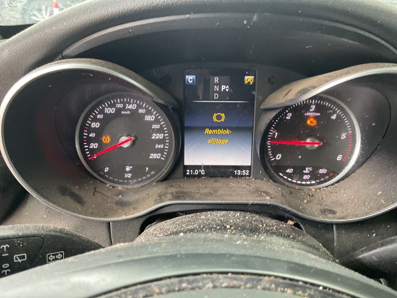 Mercedes-Benz C-Klasse C 200 d T Plus Avantgarde 2016 – снимка 27