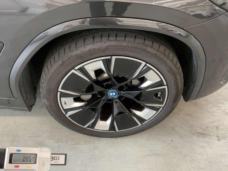 BMW iX3 electric drive 210 kW Impressive 2022 – снимка на щета