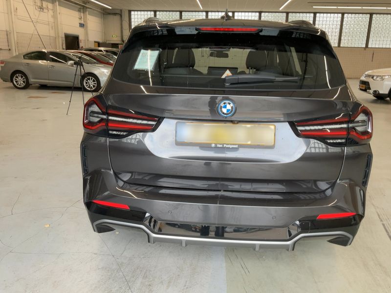 BMW iX3 electric drive 210 kW Impressive 2022 – снимка на щета