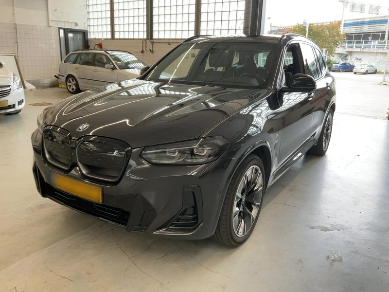 BMW iX3 electric drive 210 kW Impressive 2022 – снимка 1
