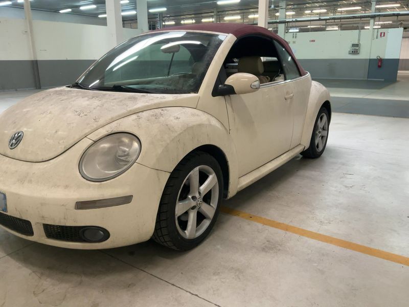 Volkswagen New Beetle 2.0 2008 – снимка 2