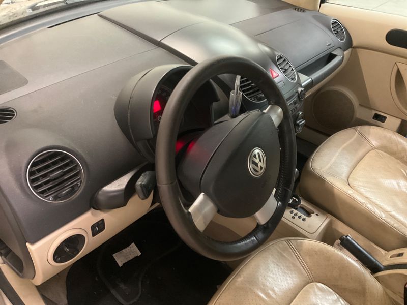 Volkswagen New Beetle 2.0 2008 – снимка 23