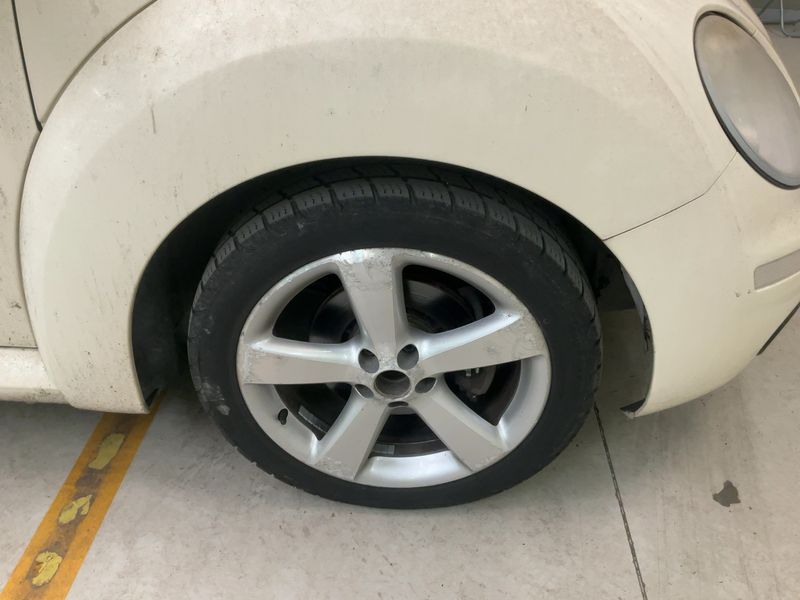 Volkswagen New Beetle 2.0 2008 – снимка 11