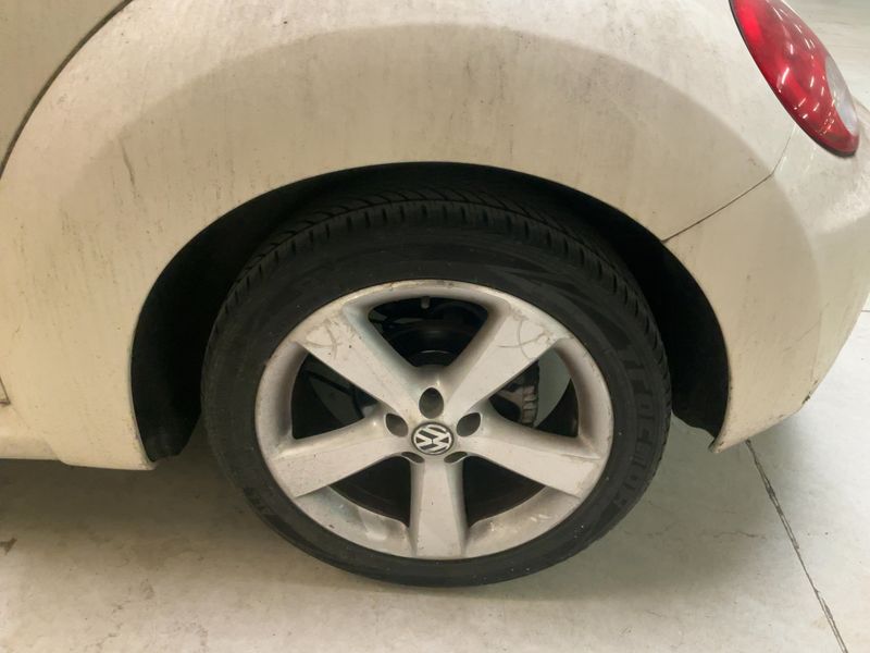 Volkswagen New Beetle 2.0 2008 – снимка 5