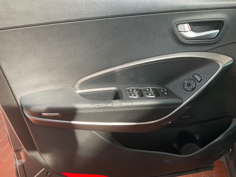 Hyundai Santa Fe 2.2 CRDi Xpossible 4WD 2017 – снимка 21