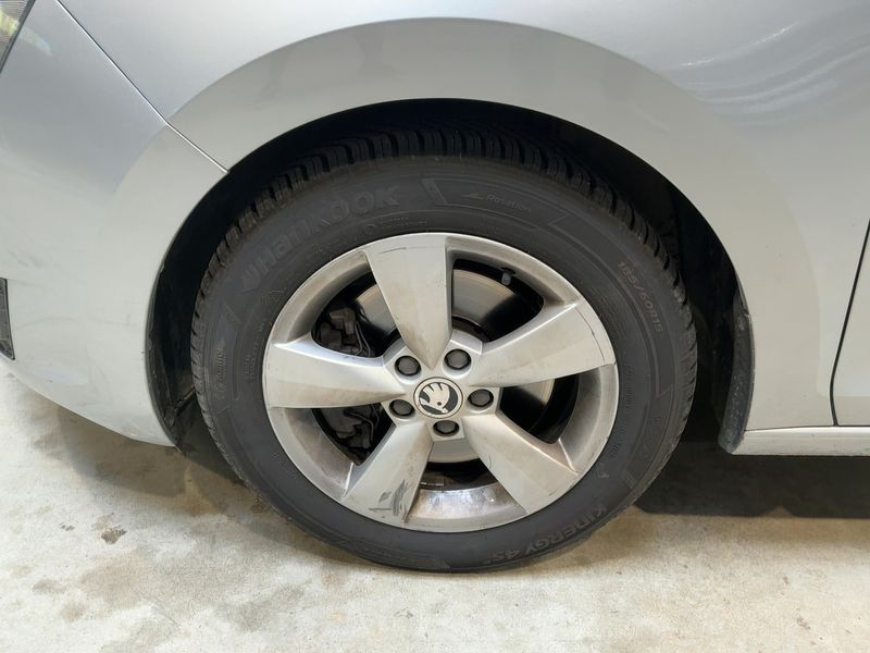 Skoda Rapid 1.2 TSI Ambition 2014 – снимка 3
