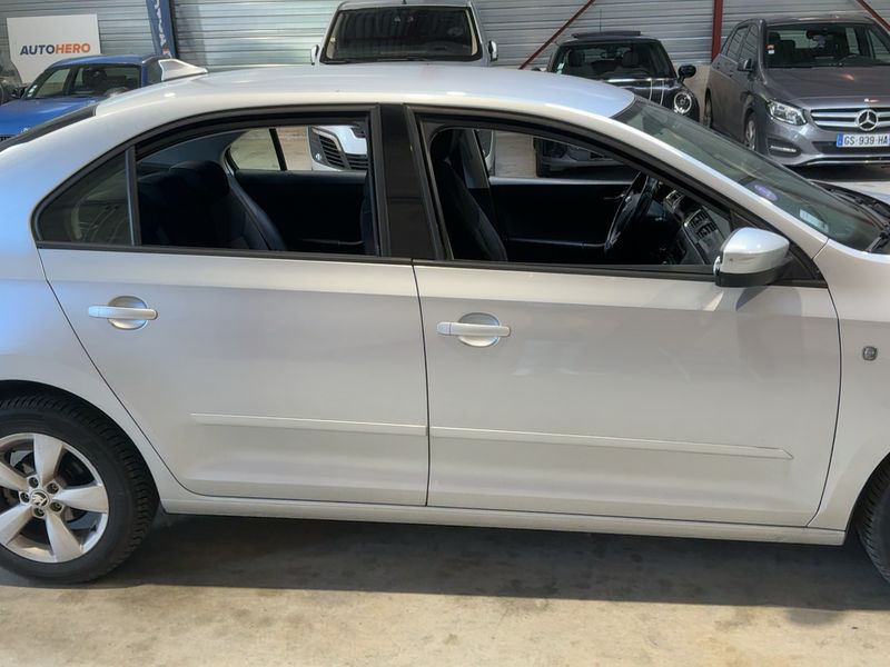 Skoda Rapid 1.2 TSI Ambition 2014 – снимка 10