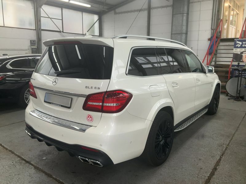 Mercedes-Benz GLS-Klasse GLS 63 AMG 4Matic 2019 – снимка 8