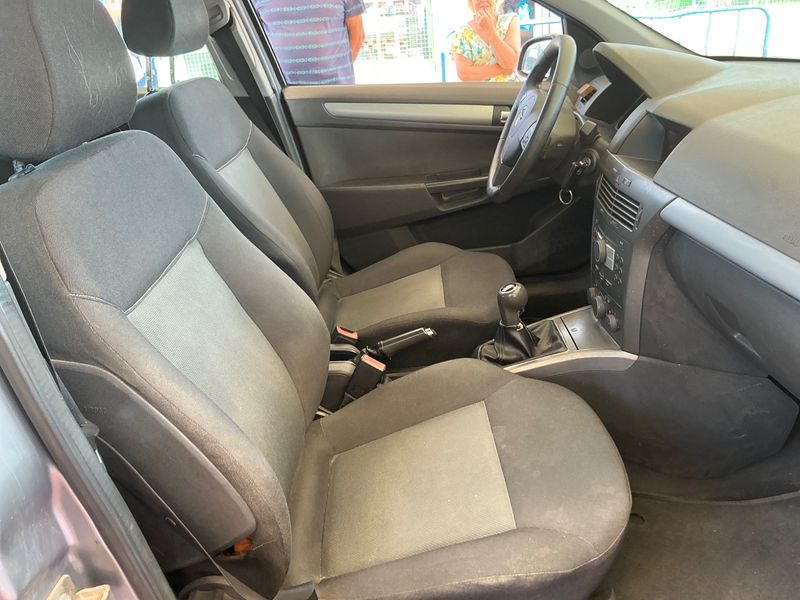 Opel Astra 1.7 CDTI Enjoy 2006 – снимка 3