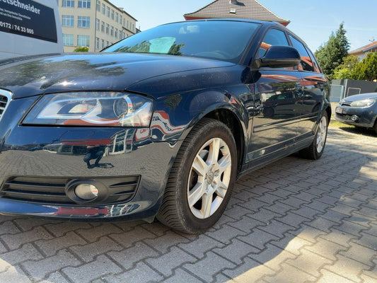 Audi A3 Sportback 1.4 TFSI Attraction 2010 – снимка 2